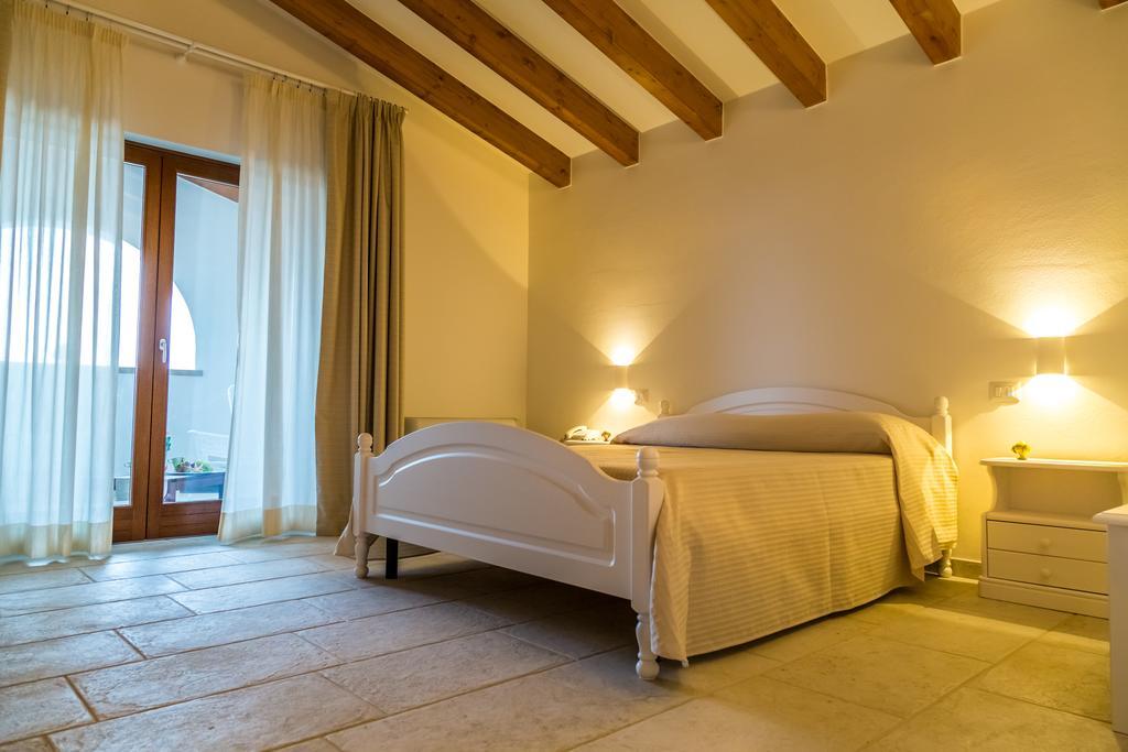 Masseria Martellotta Palagianello Номер фото